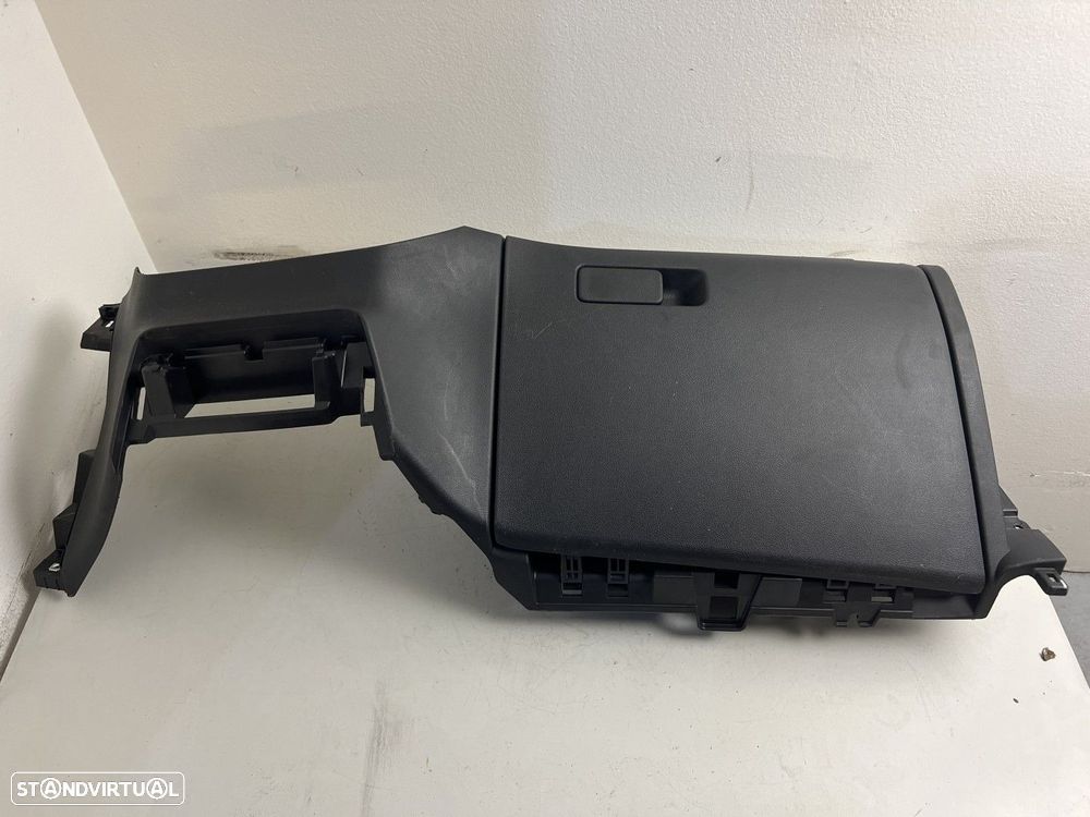 Porta-luvas Preto Usado HYUNDAI i20 III 20 - REF. 84760Q0000 - 1
