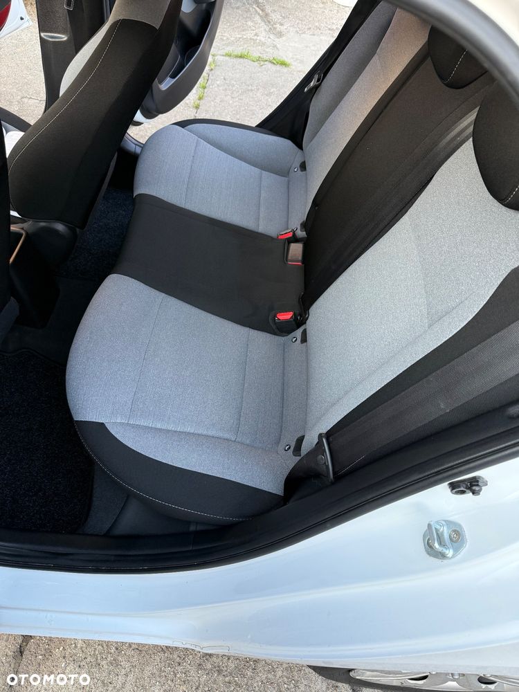 Hyundai i20 - 23