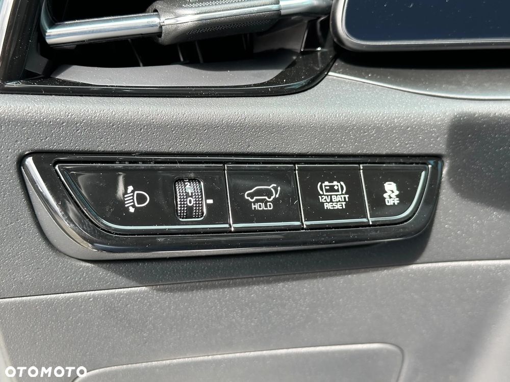 Kia Niro 1.6 GDI Hybrid Business Line - 22