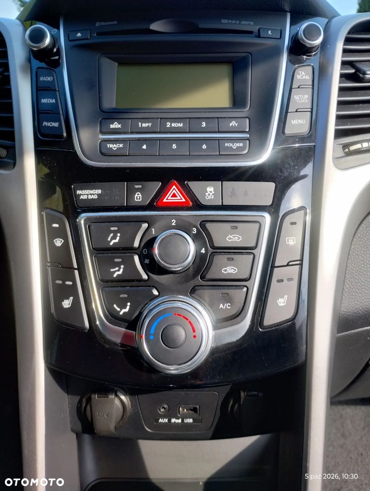 Hyundai i30 - 24