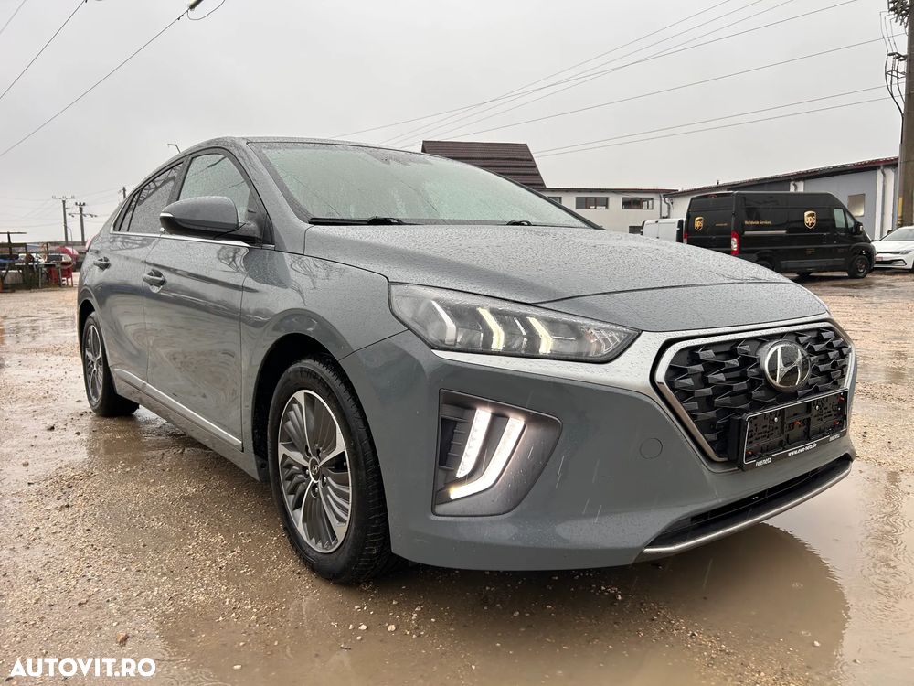 Hyundai IONIQ Plug-In 141CP Exclusive - 4