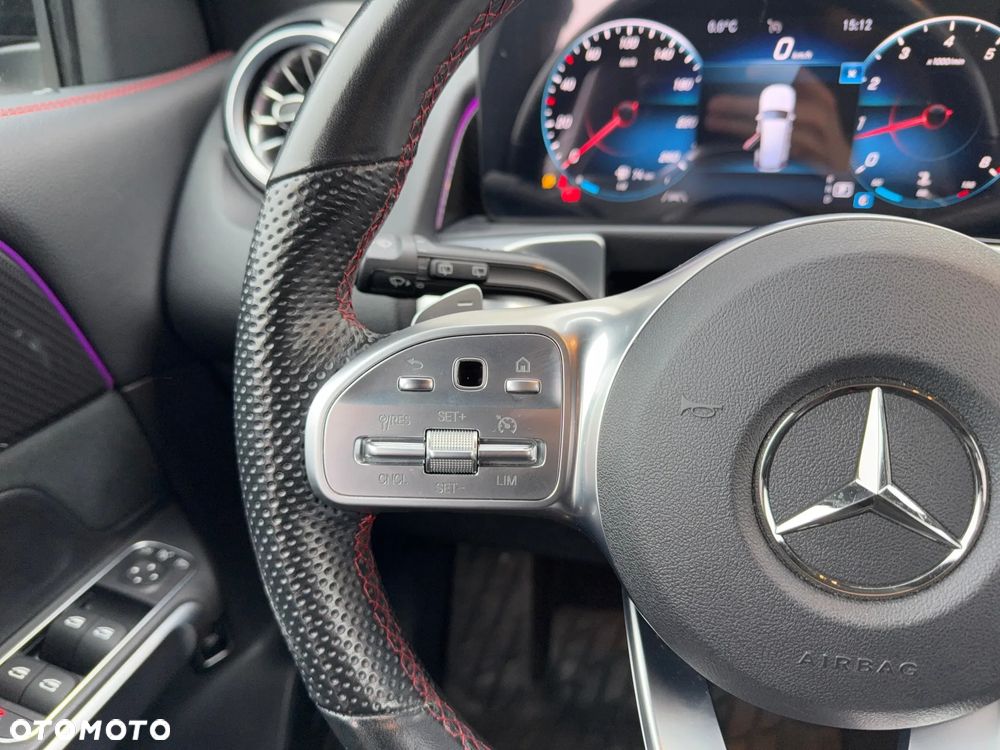 Mercedes-Benz GLB 250 4-Matic AMG Line 8G-DCT - 16