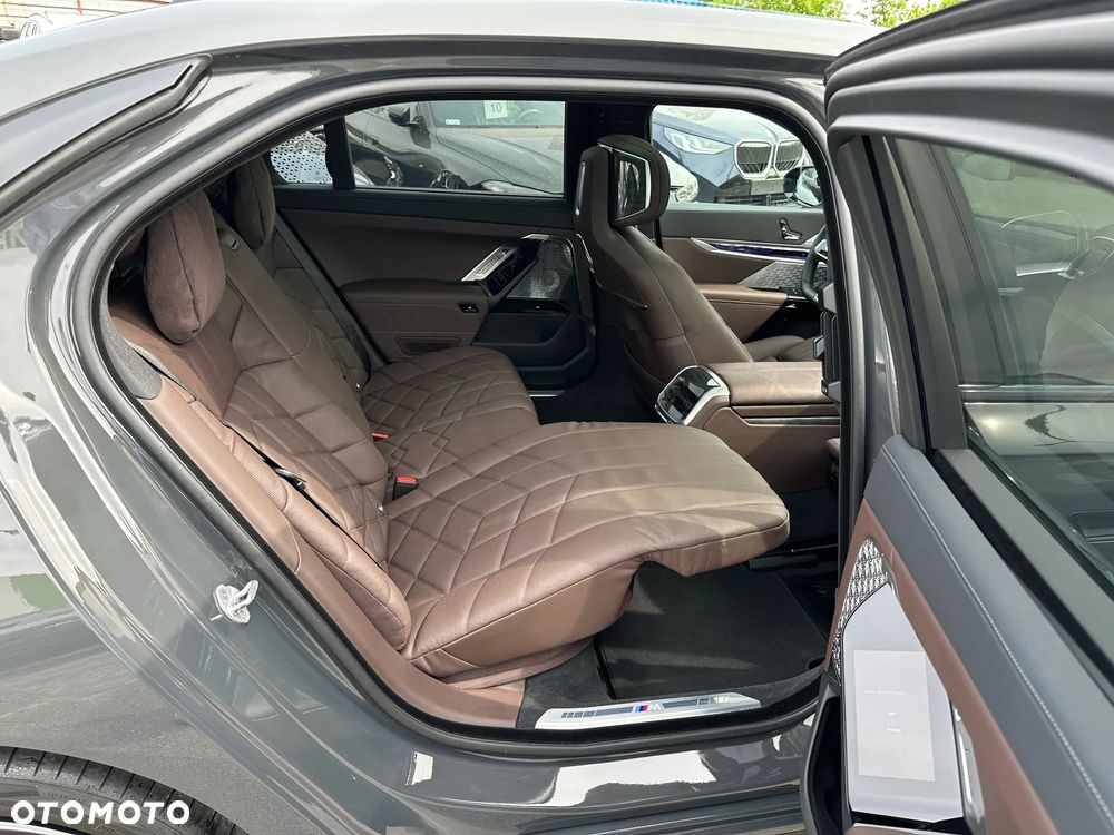 BMW Seria 7 740d xDrive mHEV M Sport sport - 26