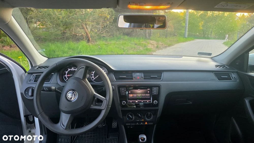 Skoda RAPID 1.0 TSI Active - 11