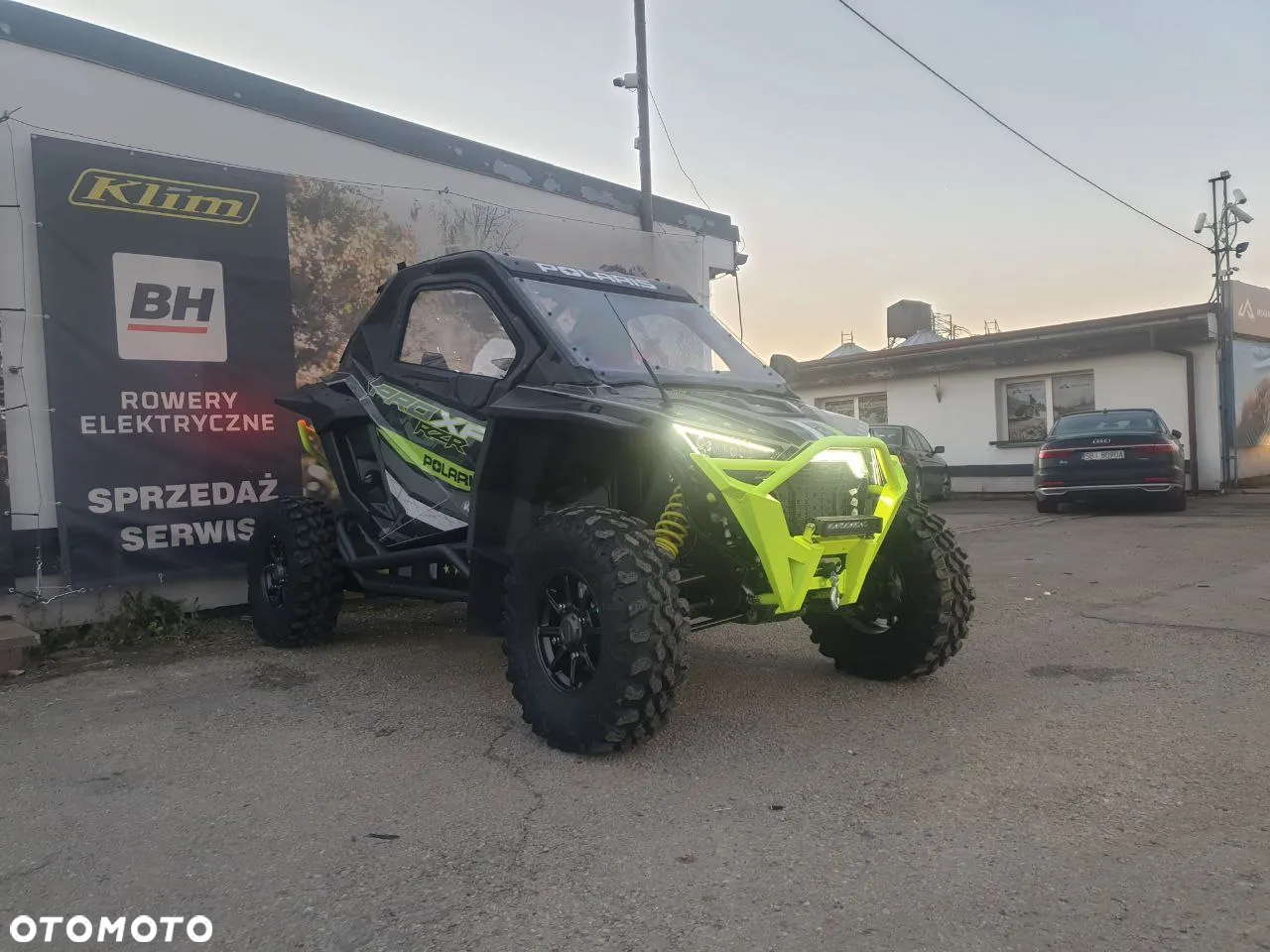 Polaris RZR - 8