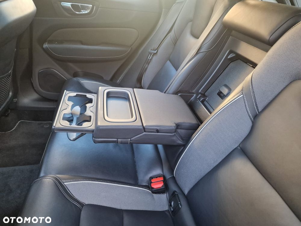 Volvo XC 60 - 11
