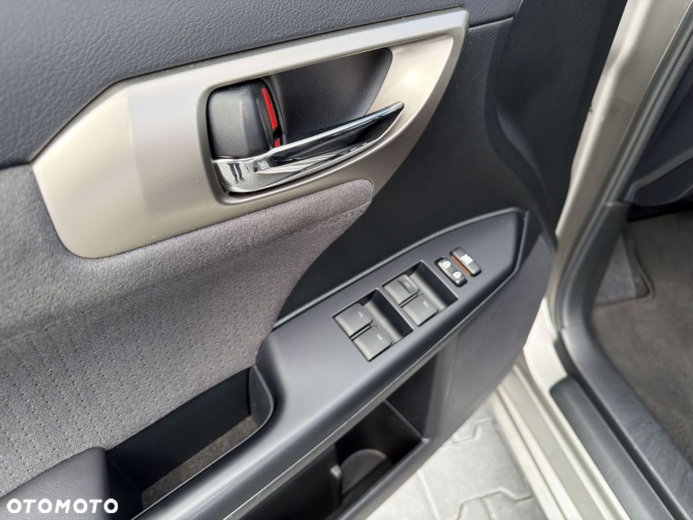 Lexus CT - 20