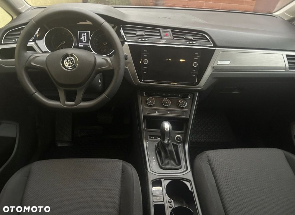 Volkswagen Touran 1.4 TSI BMT Highline DSG - 9