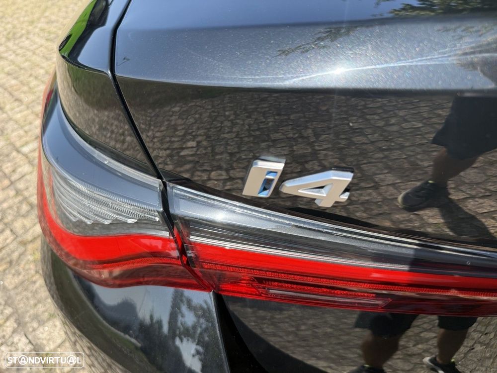 BMW i4 eDrive35 Pack Desportivo M - 15