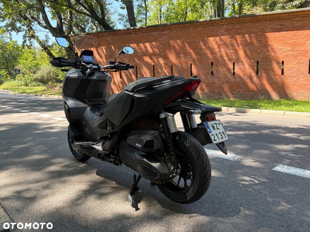 Honda ADV350 - 2