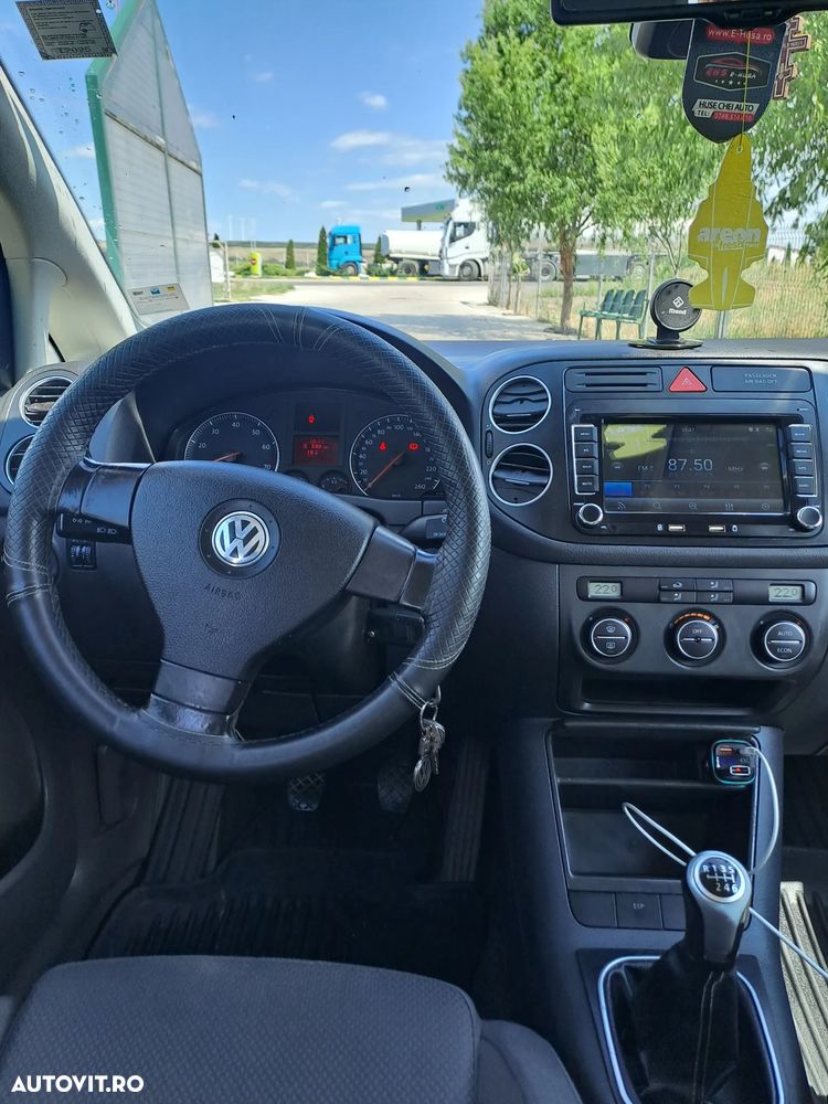 Volkswagen Golf 1.6 FSI Comfortline - 6