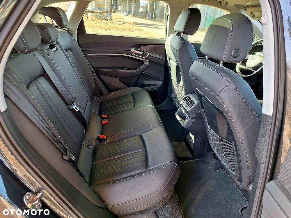 Audi e-tron 55 Quattro Advanced - 36