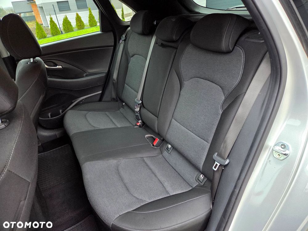 Hyundai i30 1.5 DPI Comfort - 16