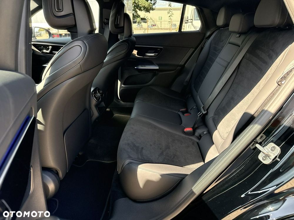 Mercedes-Benz GLC 220 d 4Matic 9G-TRONIC AMG Line Advanced - 15