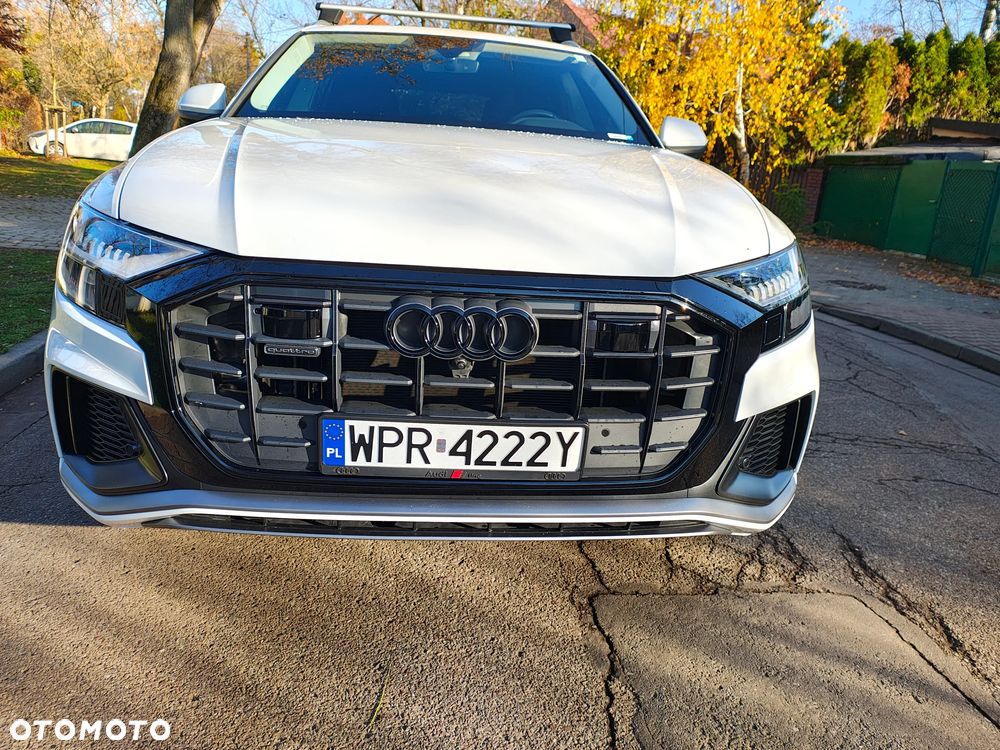 Audi Q8 - 12
