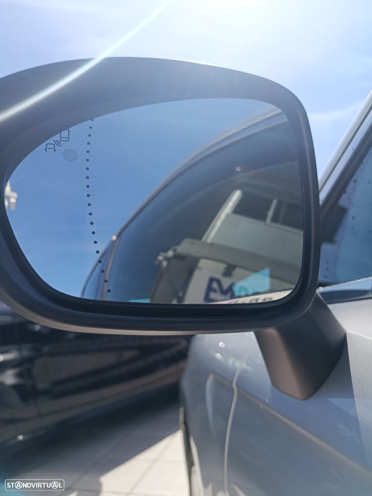 Renault Clio TCe 100 INTENS - 28