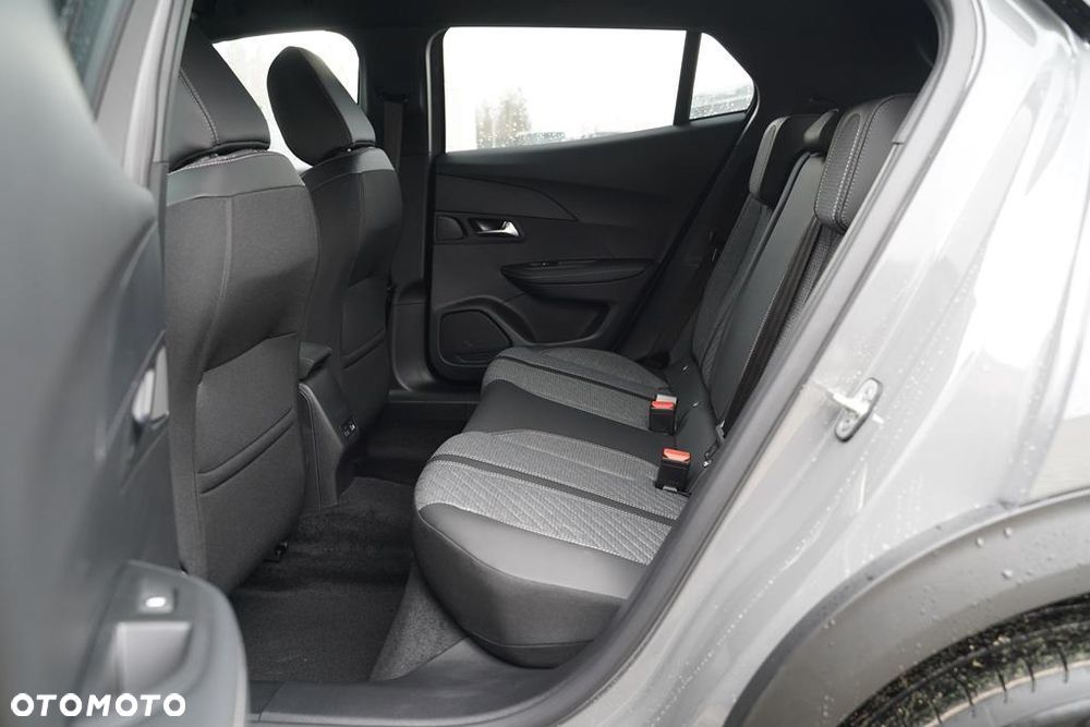 Peugeot 2008 PureTech mHEV Allure e-DCS6 - 9