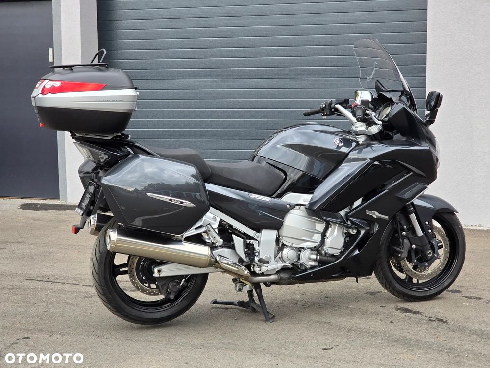 Yamaha FJR - 18
