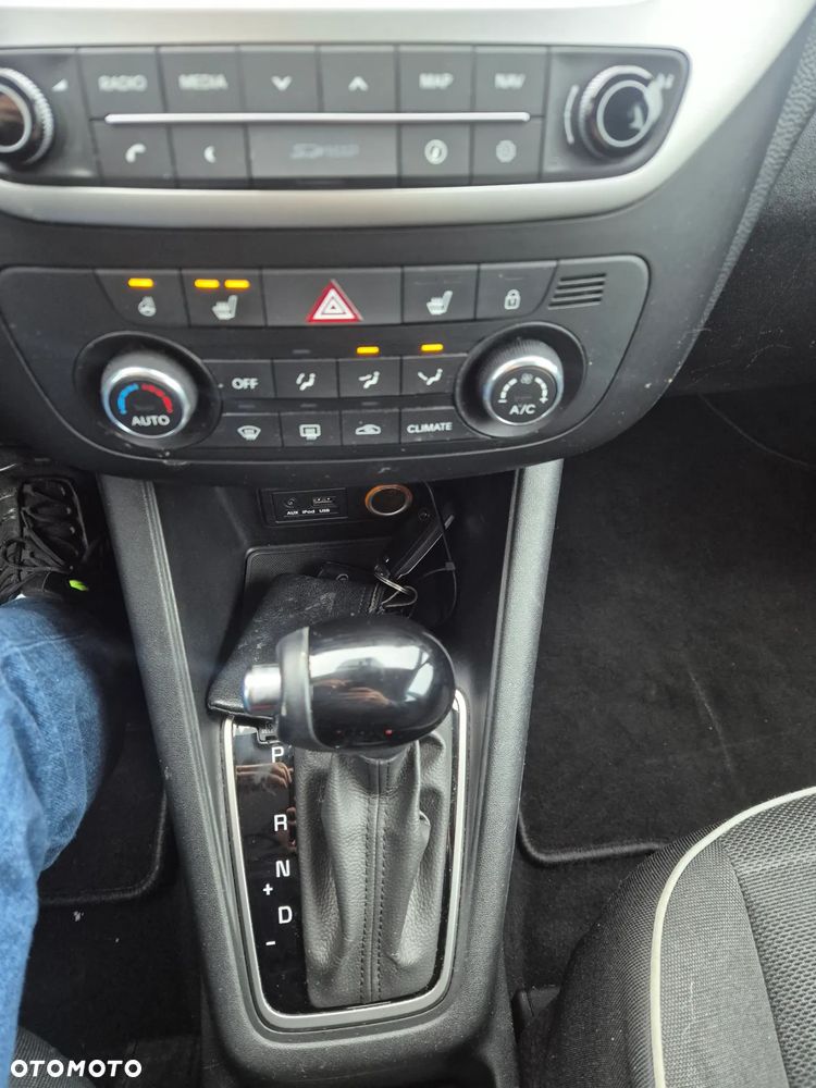 Kia Venga 1.6 CVVT Automatik Platinum Edition - 14