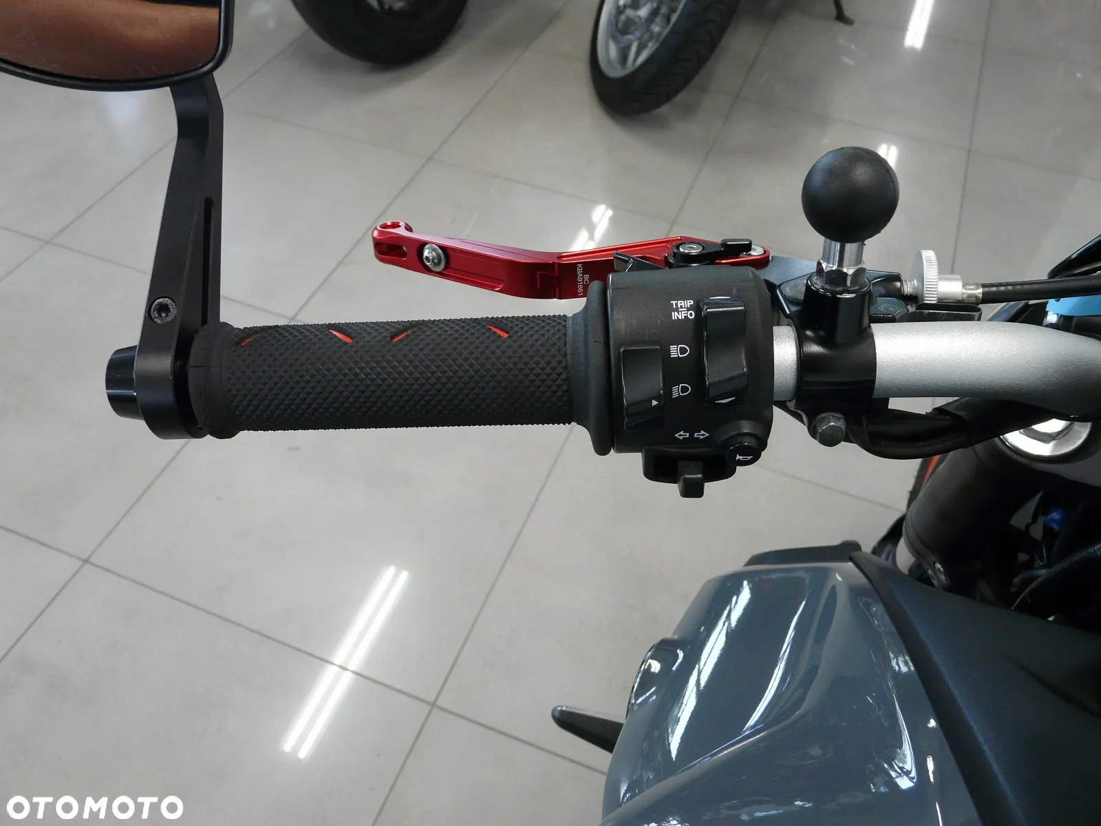 Yamaha MT - 26