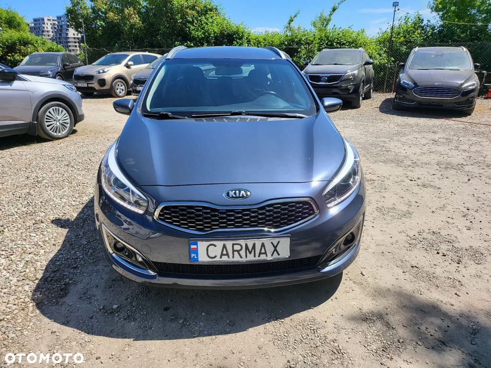 Kia Ceed - 9
