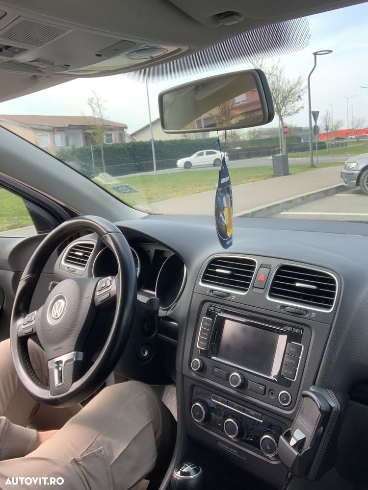 Volkswagen Golf 1.6 TDI DPF BlueMotion - 17