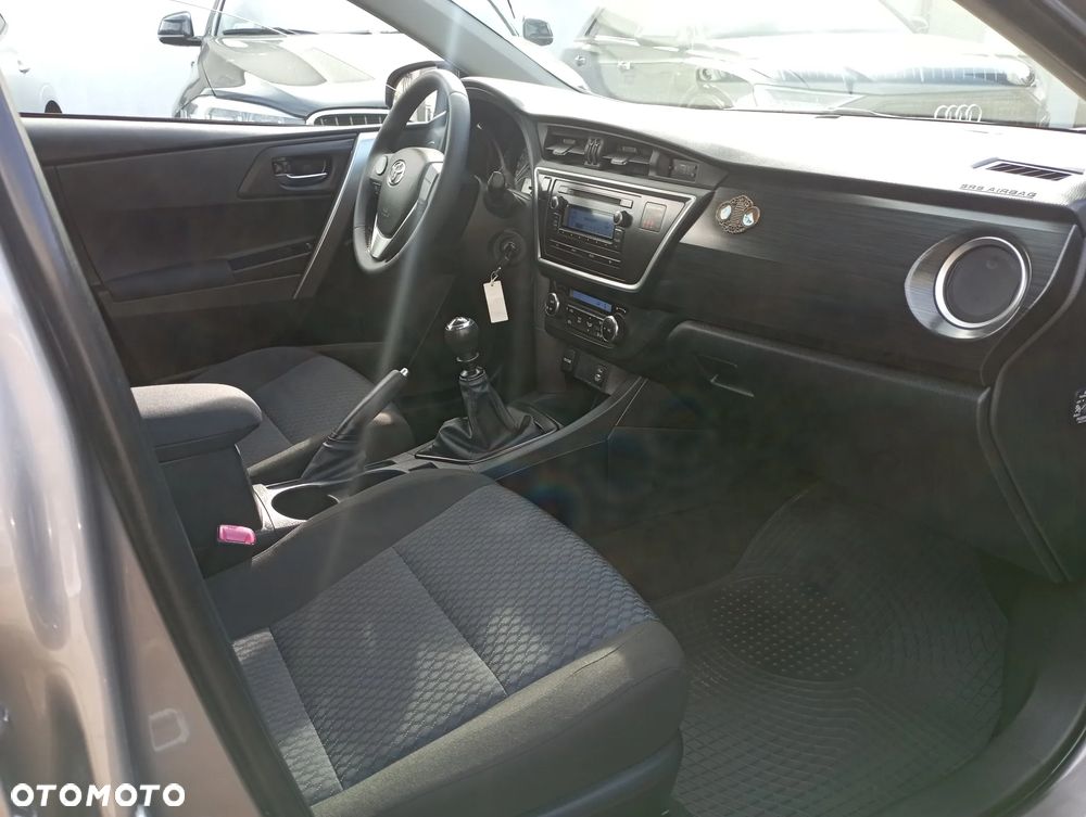 Toyota Auris 1.33 VVT-i Life Comfort - 9