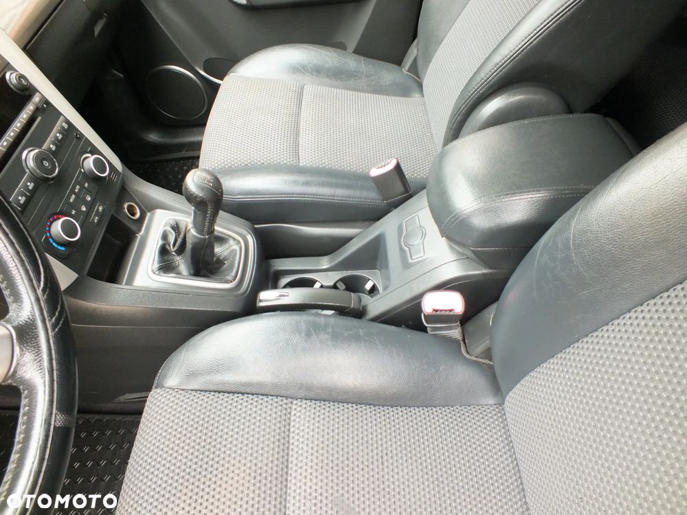 Chevrolet Captiva - 17