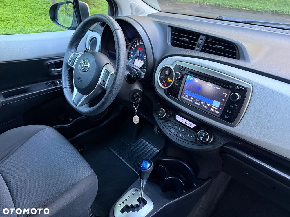 Toyota Yaris 1.5 VVT-i Life - 10