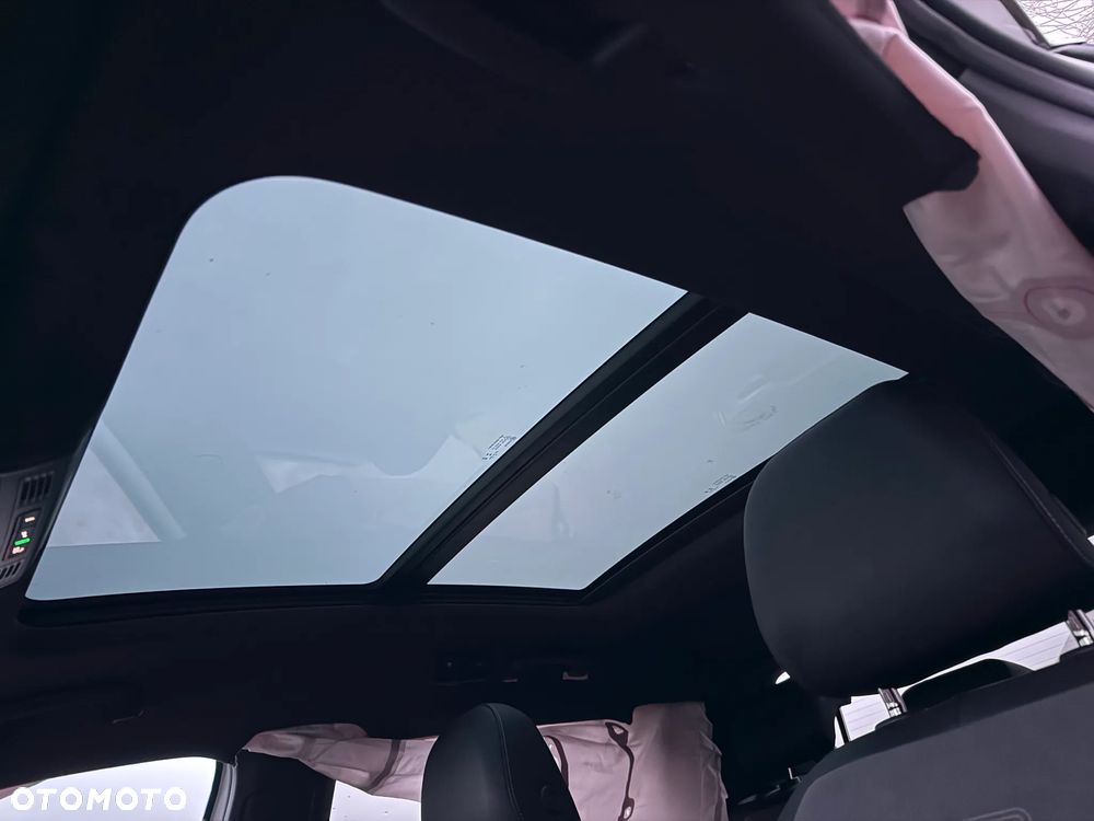 Volkswagen T-Roc 1.5 TSI OPF DSG R-Line - 24