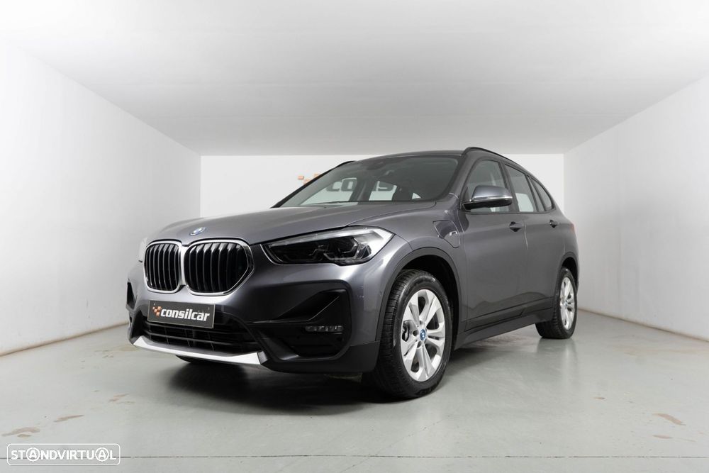 BMW X1 25 e xDrive Corporate Edition - 8
