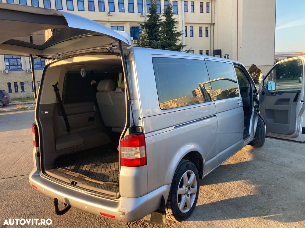 Volkswagen Caravelle - 4
