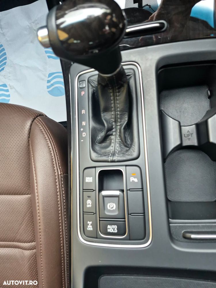 Kia Sorento 2.0 DSL 6AT 4x4 Cosmo - 16