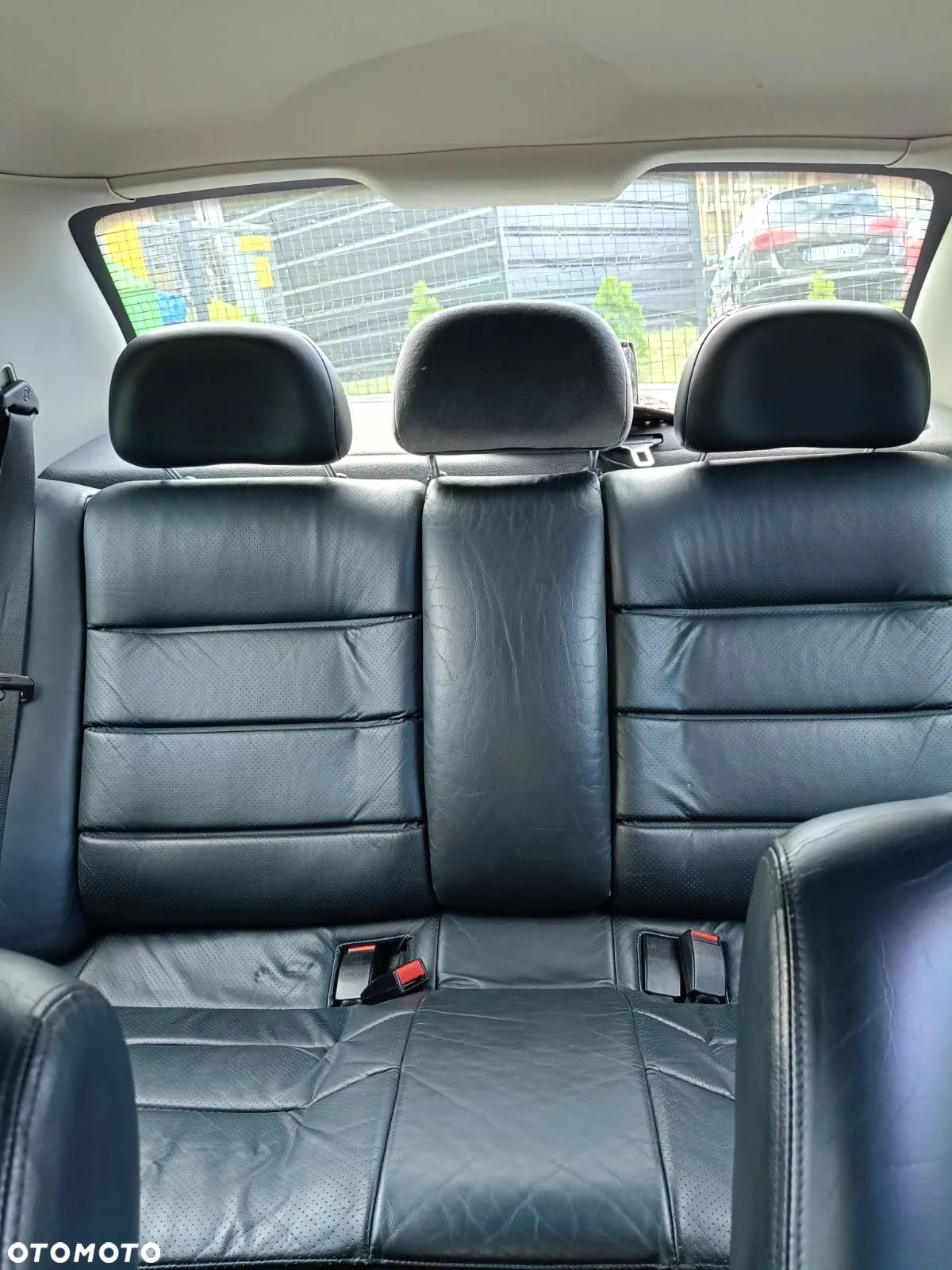 Opel Omega 2.2 Elegance - 1