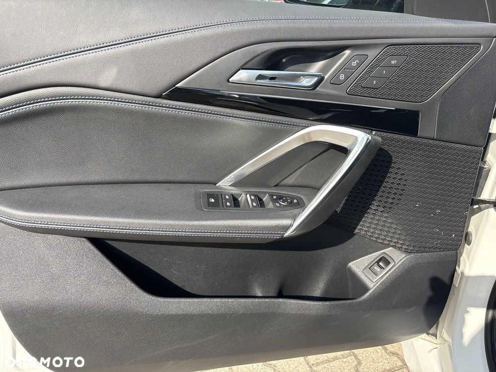 BMW X1 sDrive18i - 12