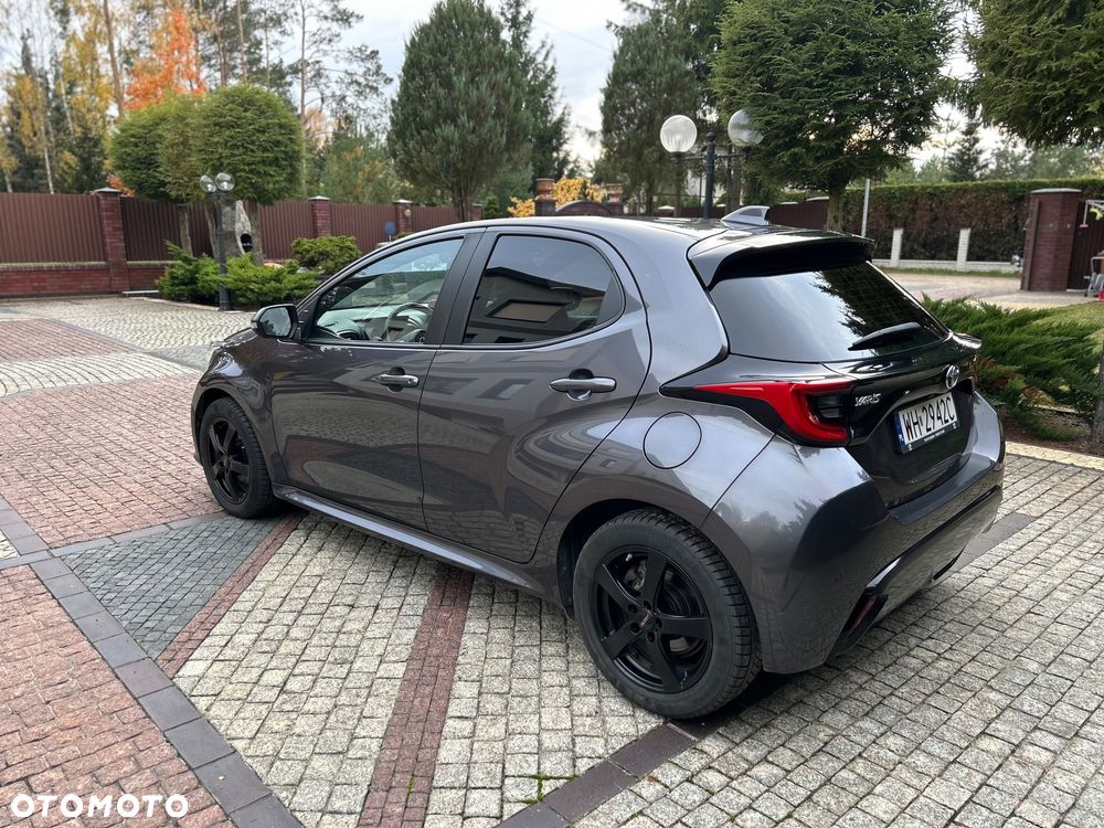 Toyota Yaris - 4