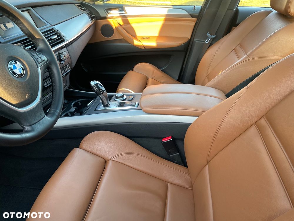BMW X5 xDrive30d - 16