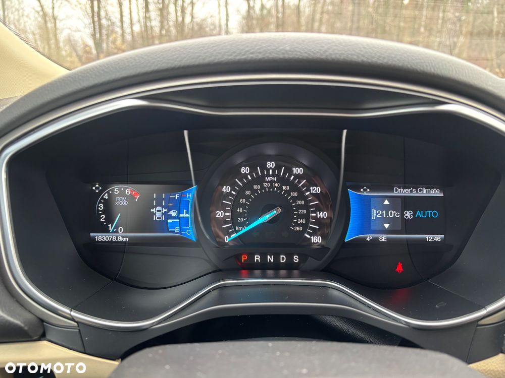 Ford Fusion 2.0 EcoBoost Titanium - 19