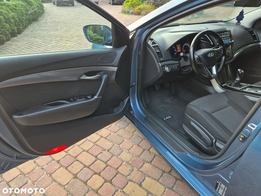 Hyundai i40 1.7 CRDi Comfort + - 29