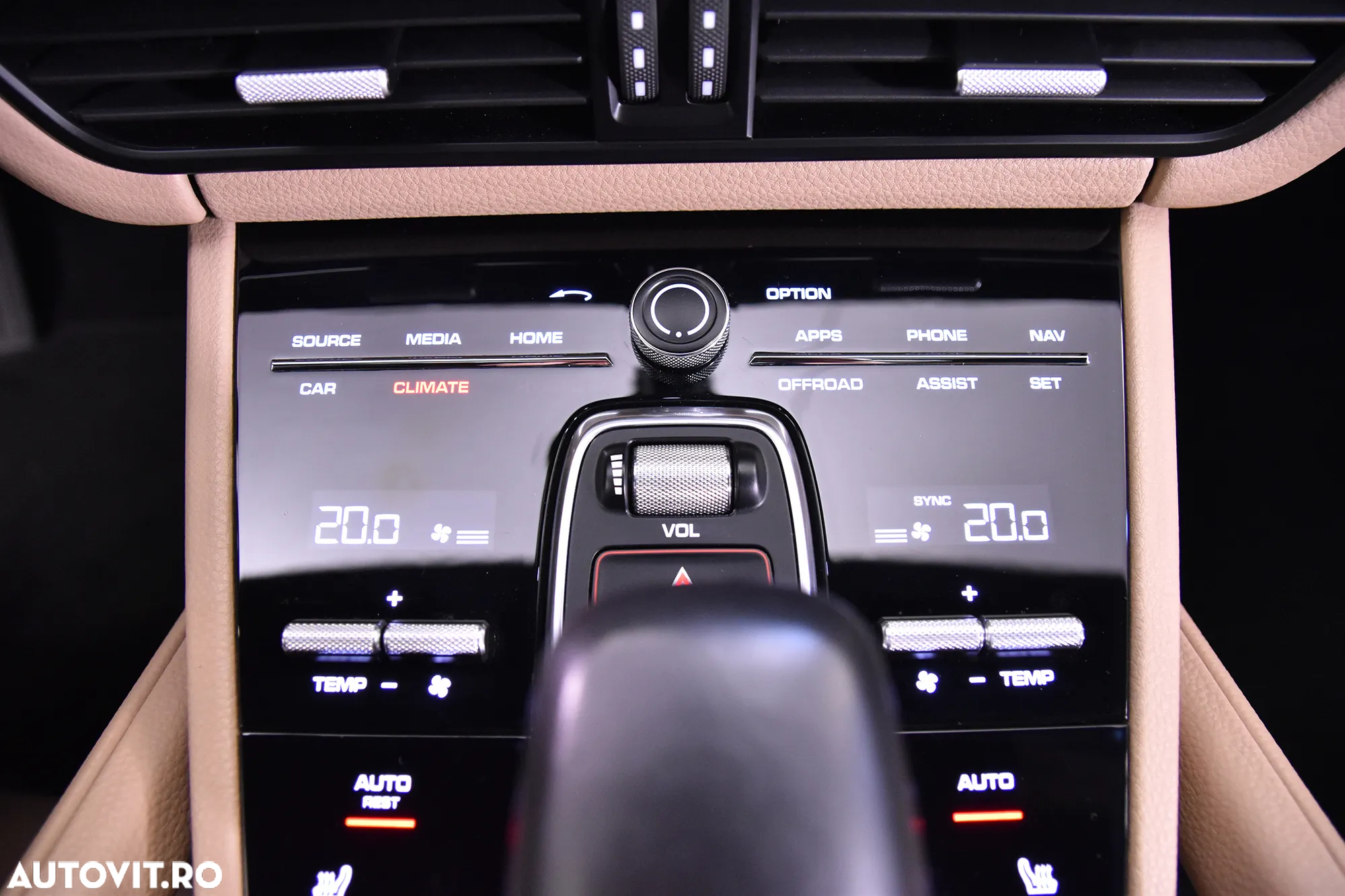 Porsche Cayenne - 18