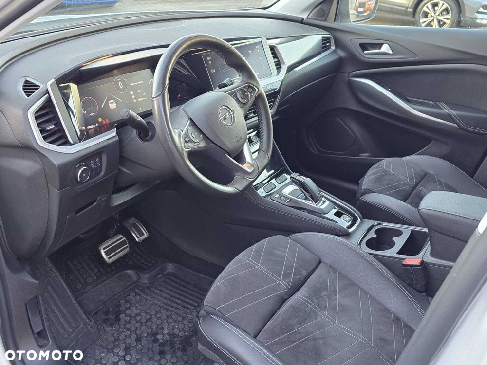 Opel Grandland 1.2 T GS Line S&S - 11