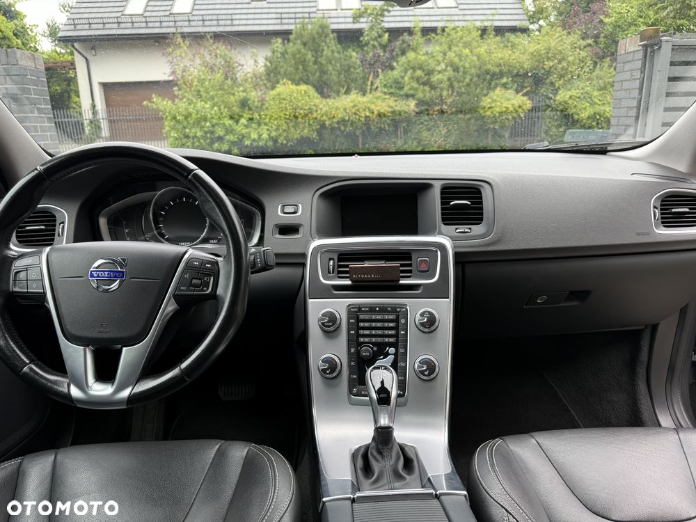 Volvo S60 T5 Drive-E Momentum - 6