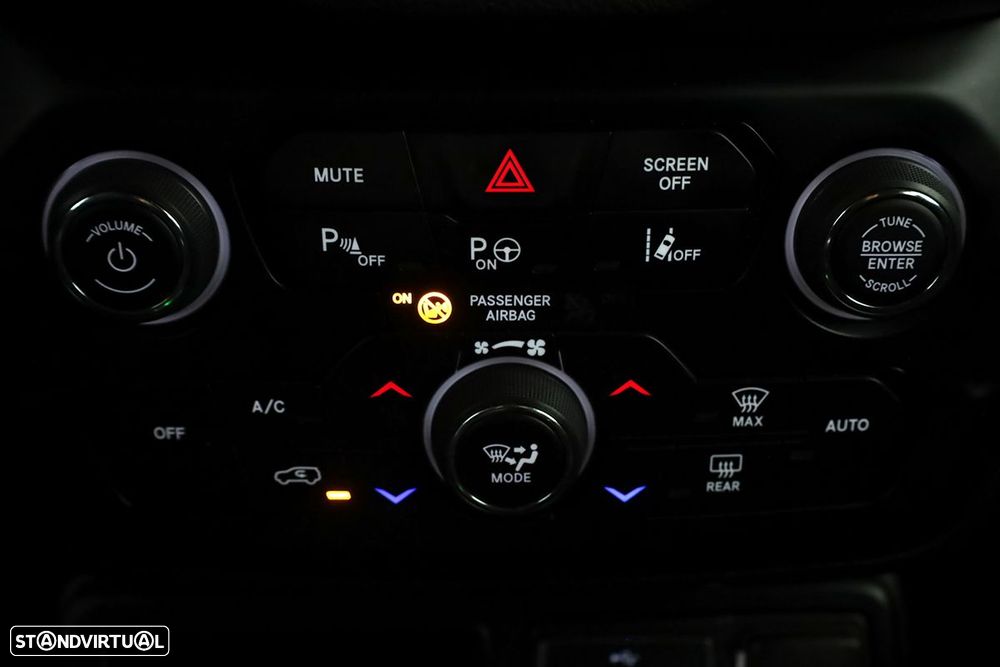 Jeep Renegade 1.5 TG e-Hybrid Longitude DCT - 12
