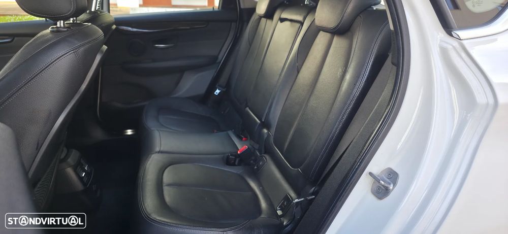BMW 218 d Aut. Sport Line - 14