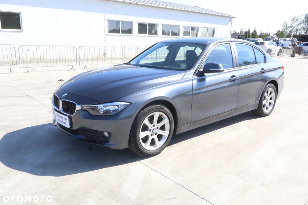 BMW Seria 3 318d