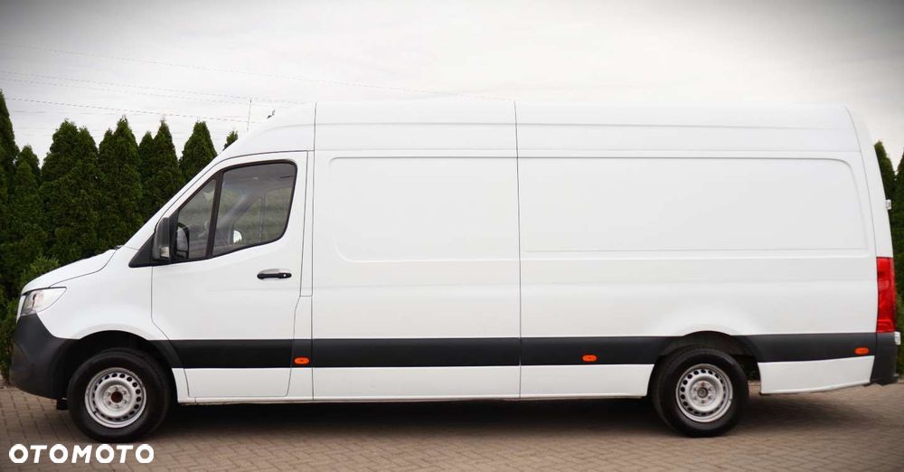 Mercedes-Benz Sprinter - 8