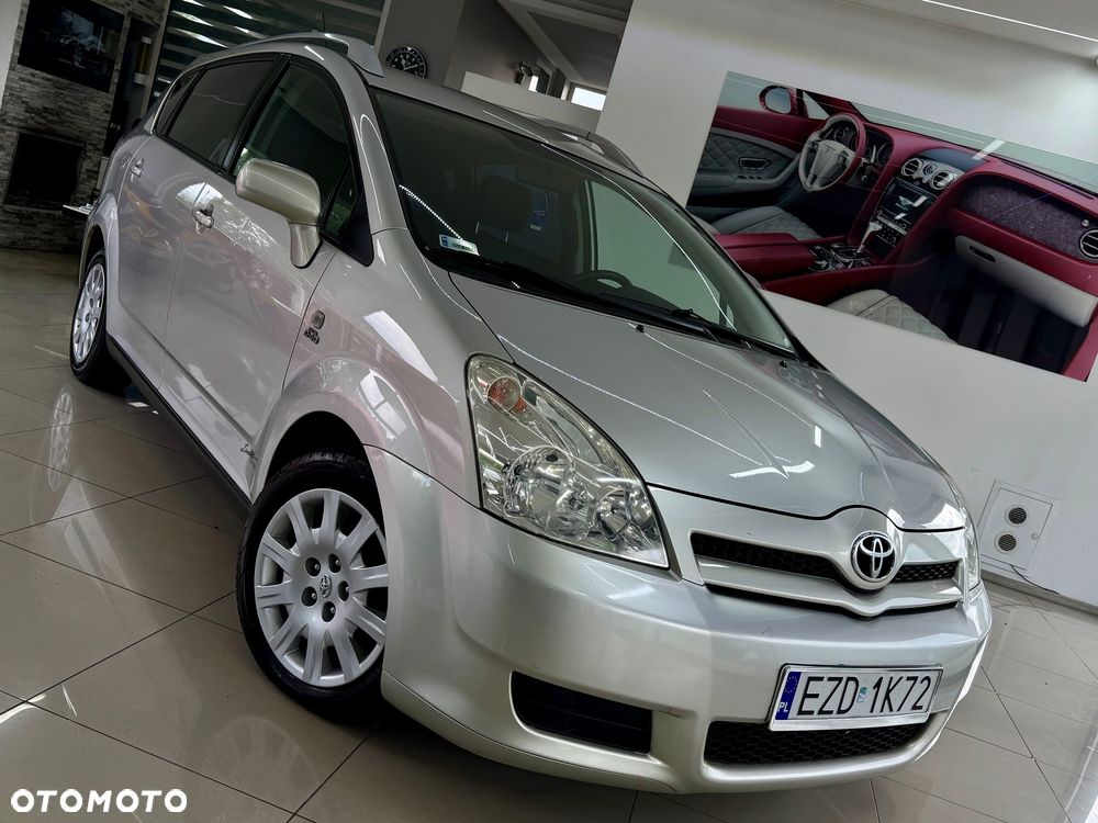 Toyota Corolla Verso 2.0 D-4D Prestige - 38