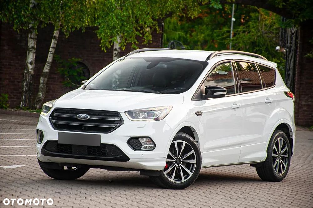 Ford Kuga 1.5 EcoBoost 2x4 ST-Line - 3