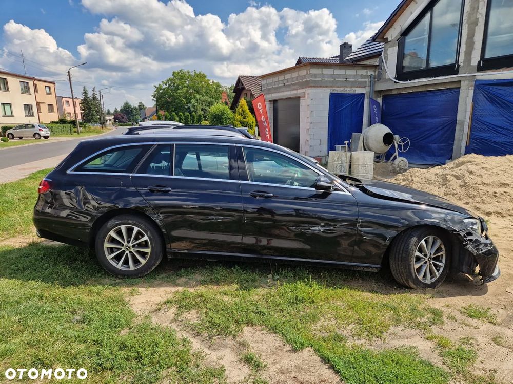 Mercedes-Benz Klasa E 200 d Business Edition - 4