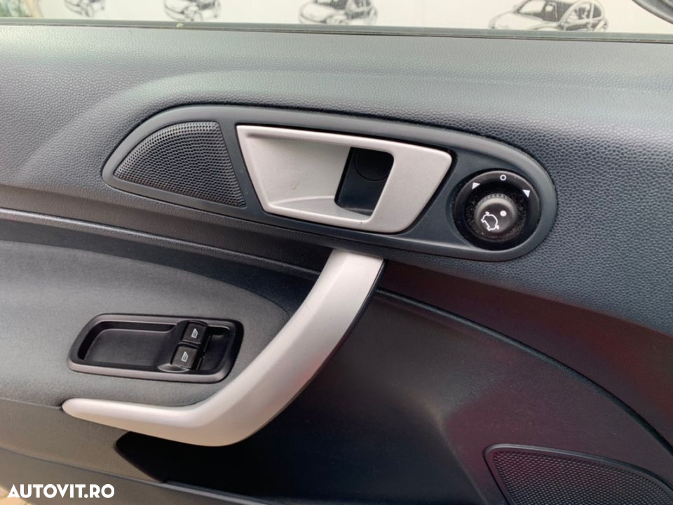 Ford Fiesta - 19